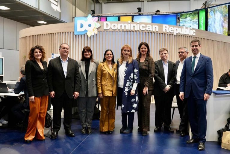 Banreservas identifica oportunidades de inversión turística en ITB Berlín 2026